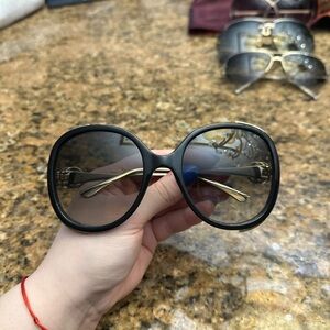 Black Gucci Sunglasses
